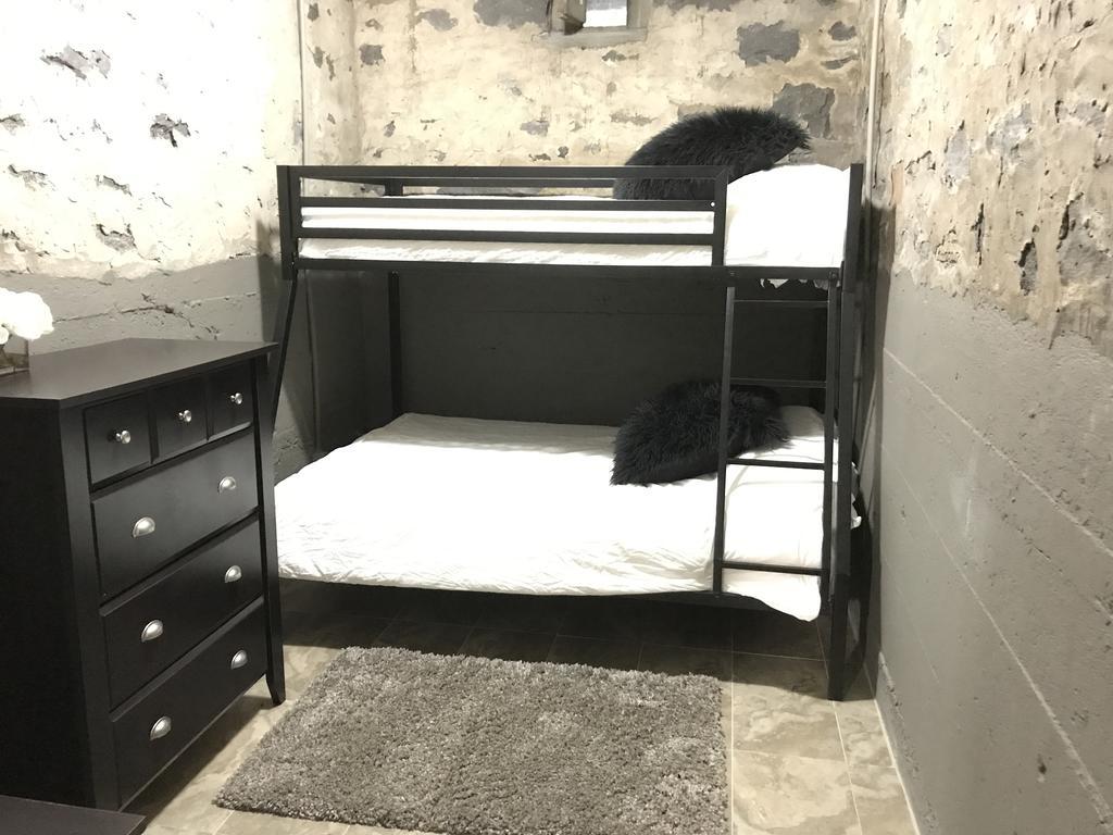 Marlborough Suites Apartment
