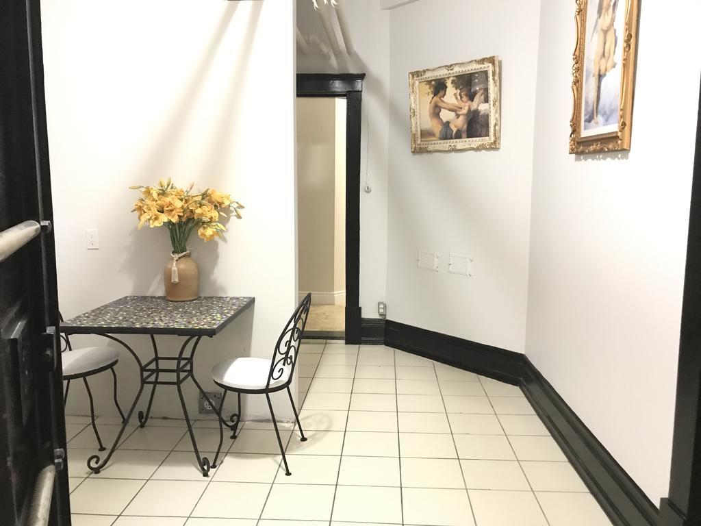 Marlborough Suites *