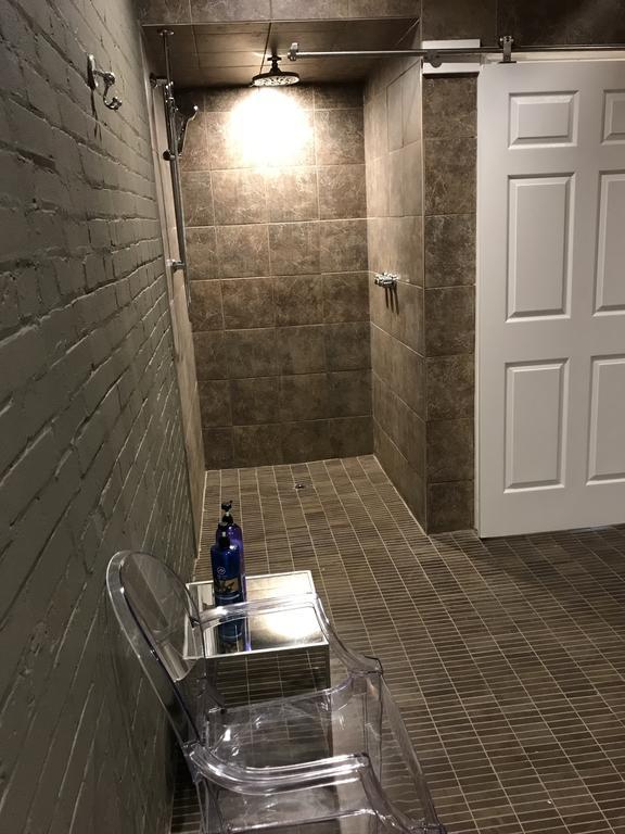 Marlborough Suites *